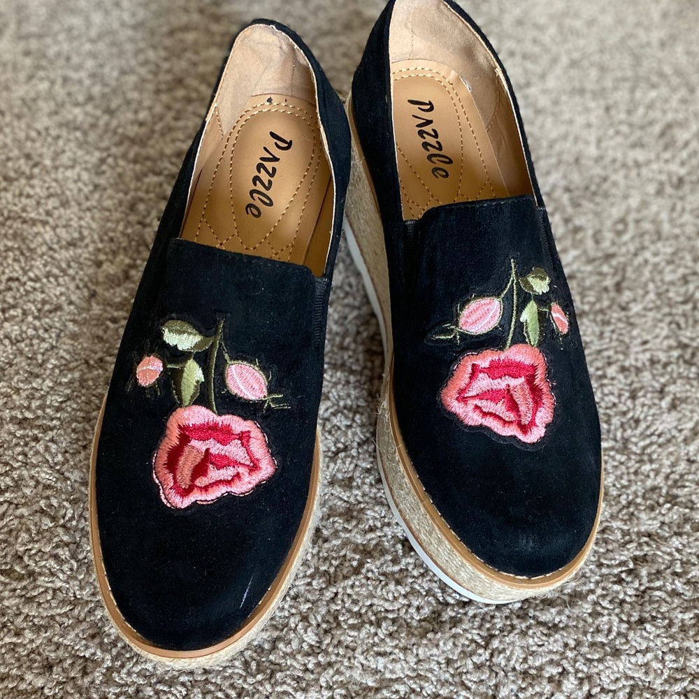 Rose wedge espadrilles